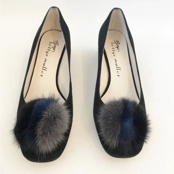 Bettye Muller Black and Blue Fur Accent Heels 8 - Picture 1 of 13
